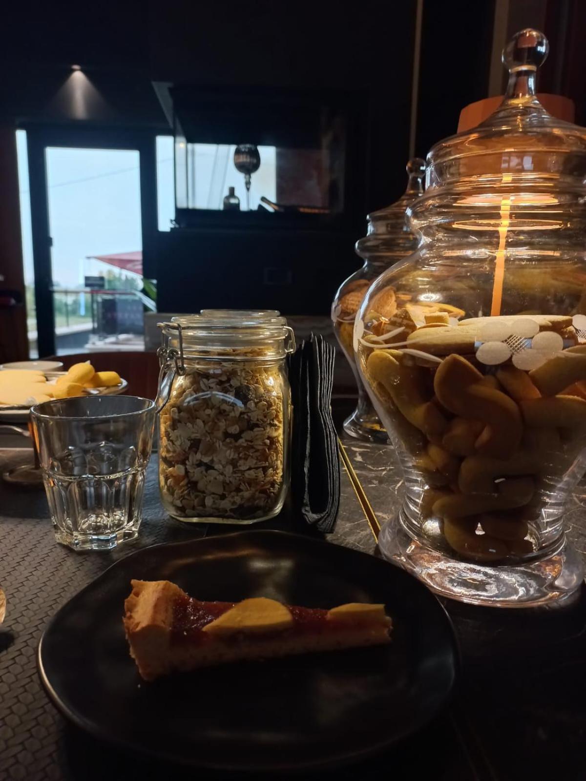 Bed and Breakfast Le Maginot Relais Castelvetro Piacentino Exterior foto
